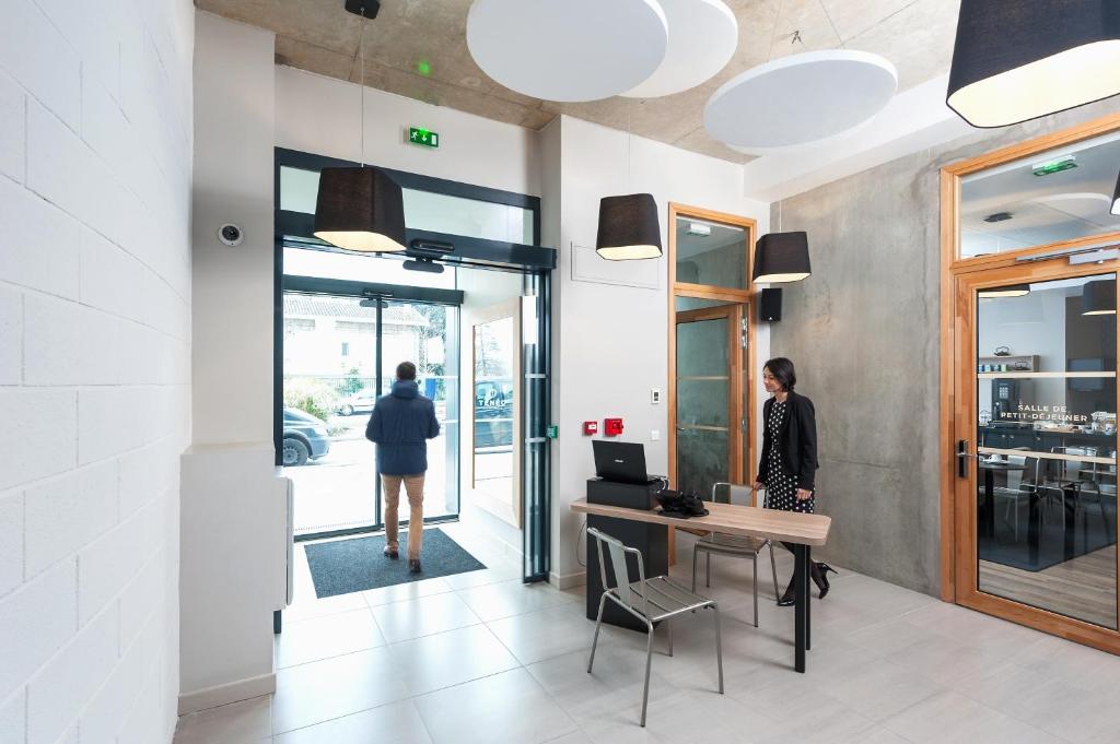 Teneo Apparthotel Talence Espeleta photo