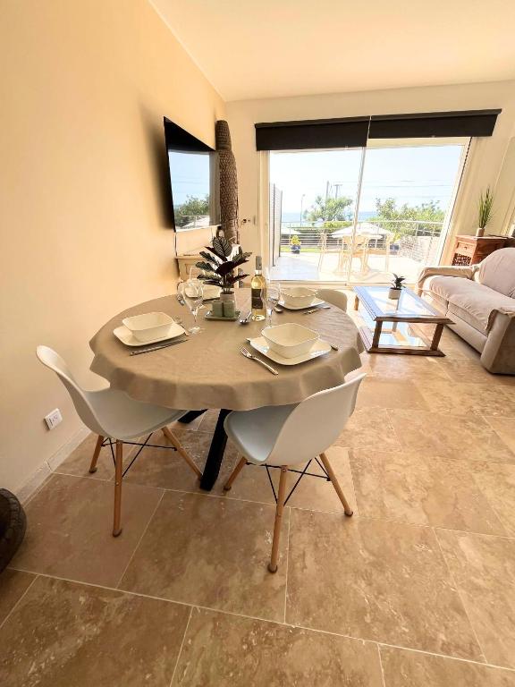 Villa - Sea view Apartments - Private Parking & AC - 4