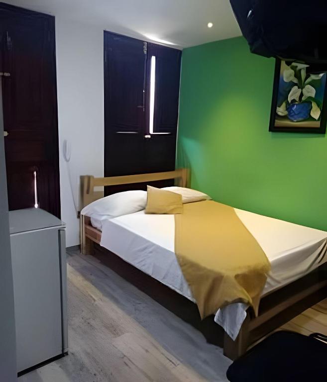 Hotel Cañaveral - 5
