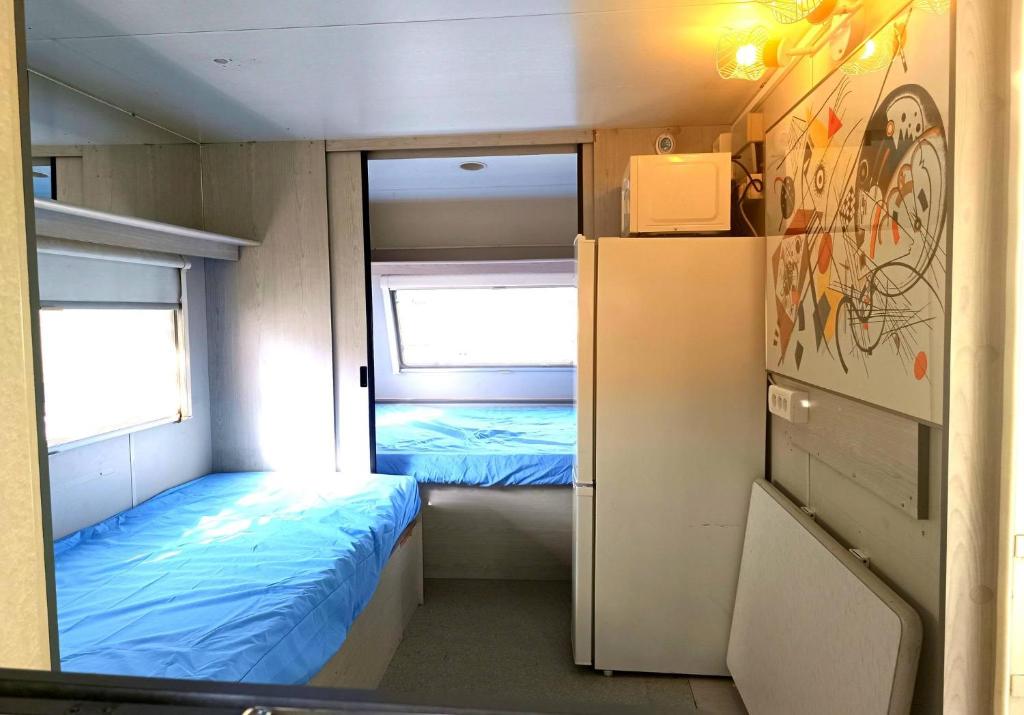Caravane 3 personnes luxe eau chaude et WC - 5