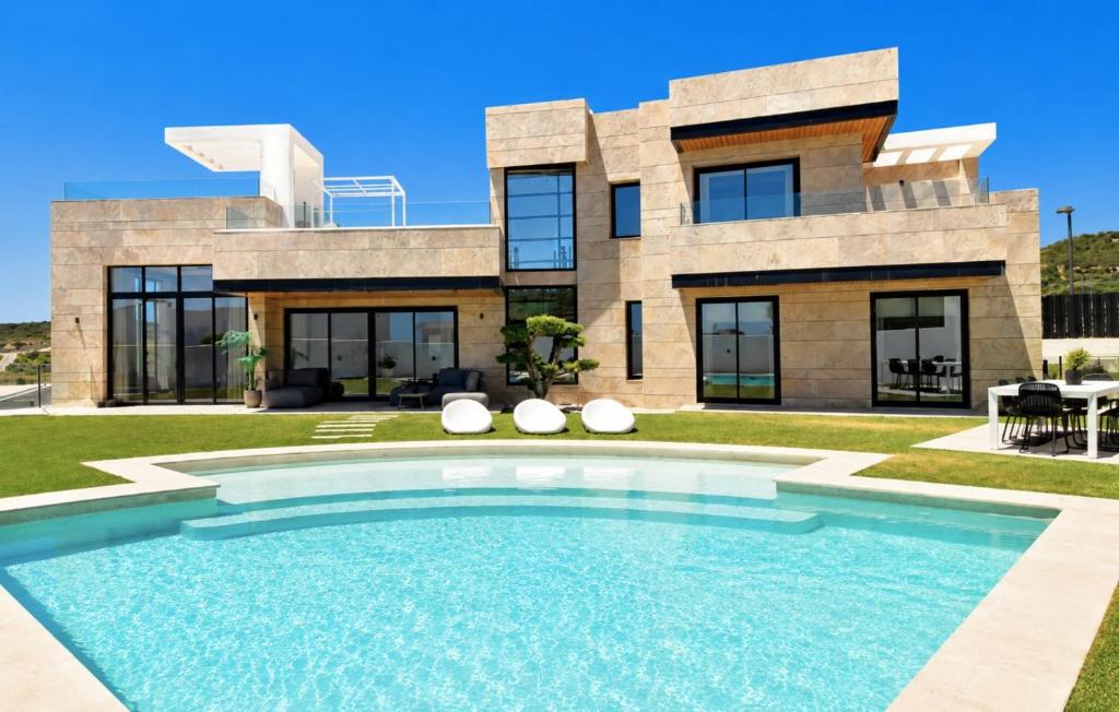 Luxury Modern Villa with Private Pool and Rooftop Terrace - 1