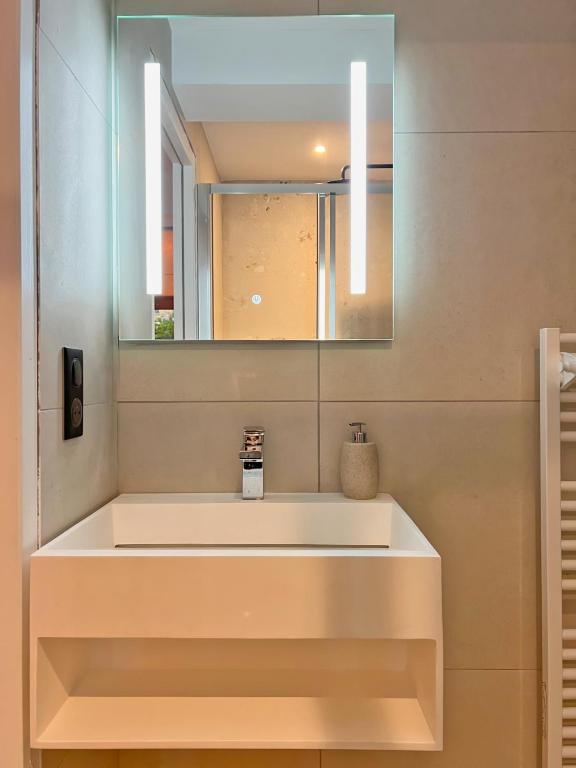 Premium surf lodge - 2