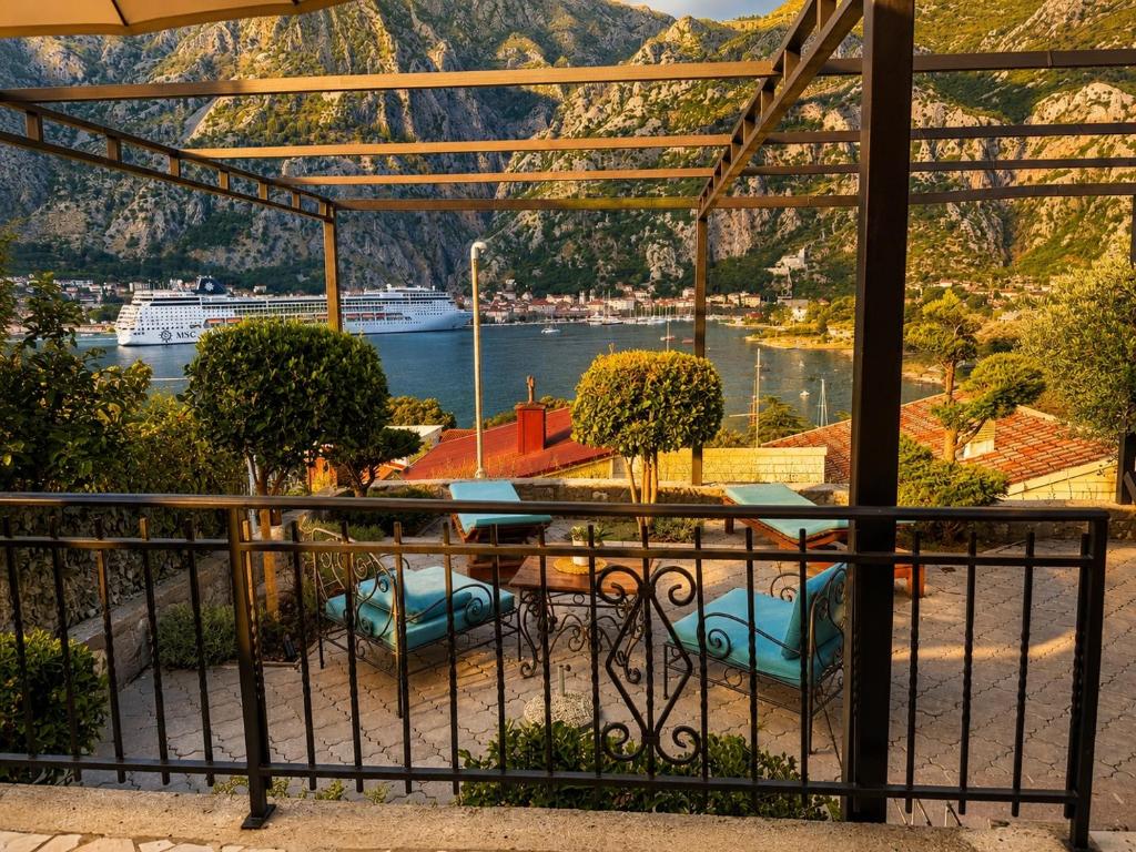 Beautiful House Lara - 1