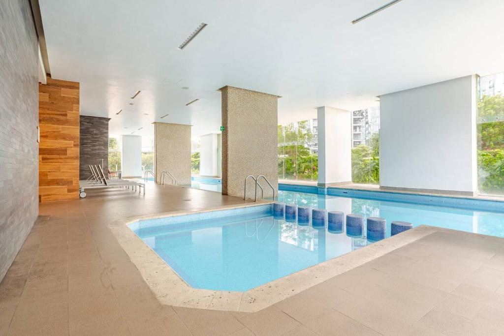 Begrand Alto Polanco Pool Gym Jacuzzi & More - 3