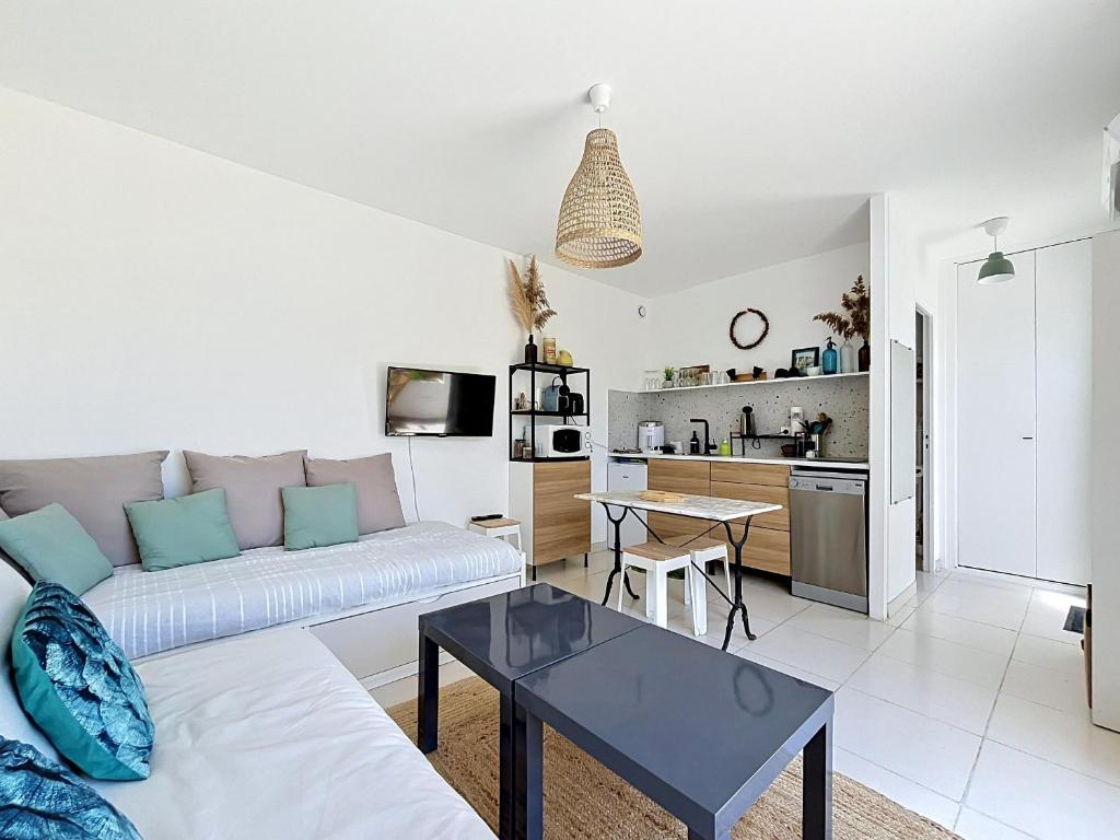 Studio avec terrasse et climatisation, proche plage - 2