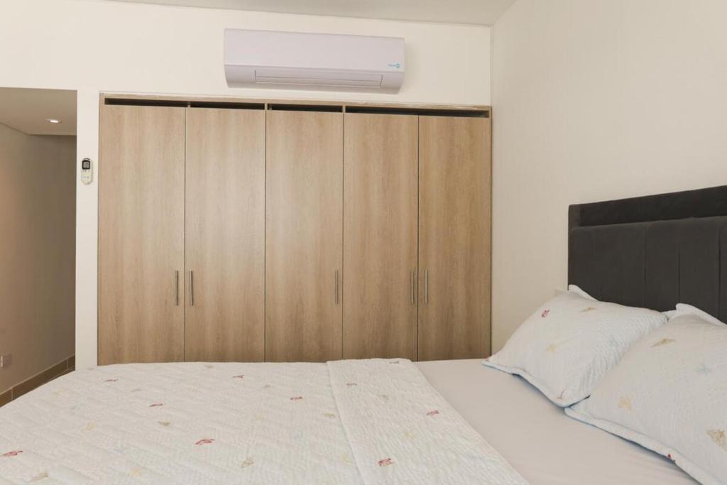 Family Friendly 2BR Apartment Sleeps 4 to 6 - 2