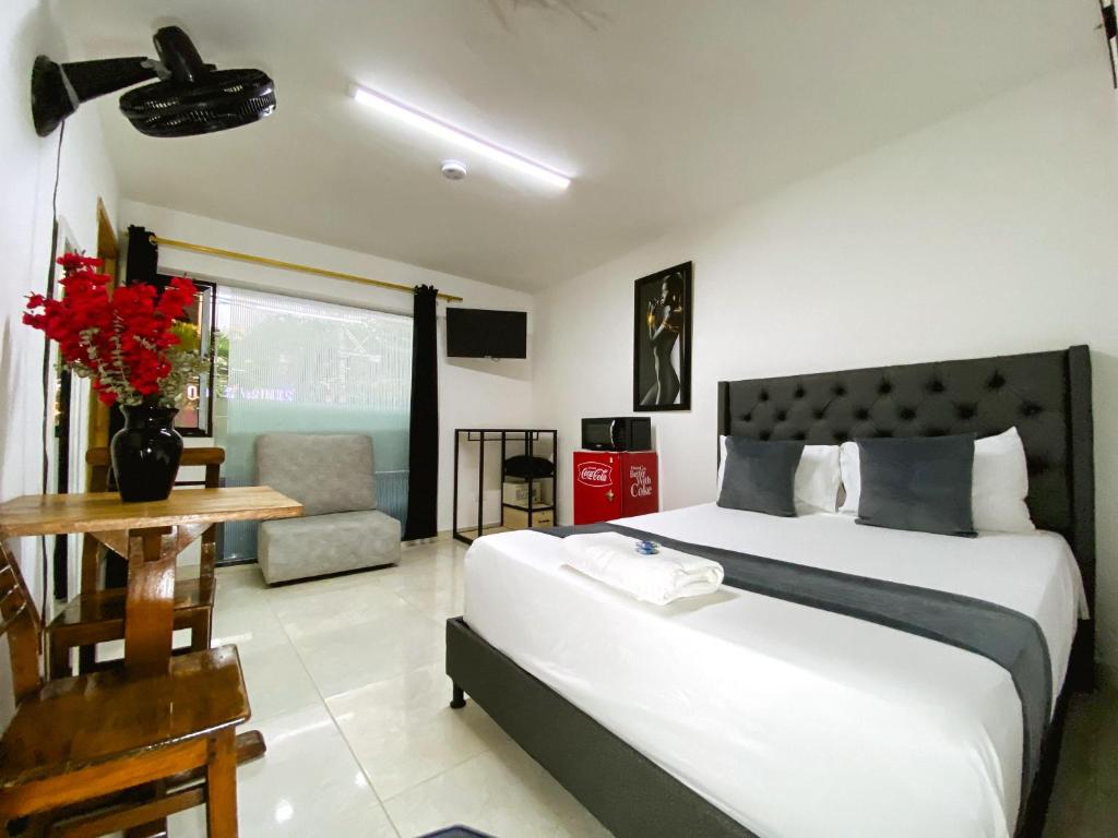 Hotel Lleras # 1 - 5