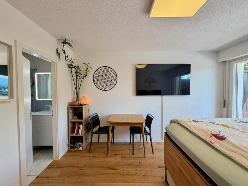Studio Serenity, 4 min walk to center! - 3
