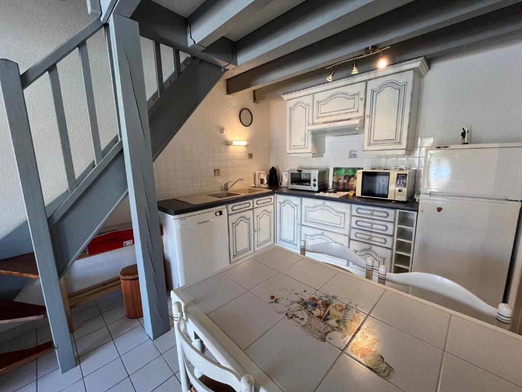 Maison de vacances dans résidence MARINES avec piscine commune, 4 à 5 couchages, 250 m de la mer à PORTIRAGNES Plage LRMA52A - 4