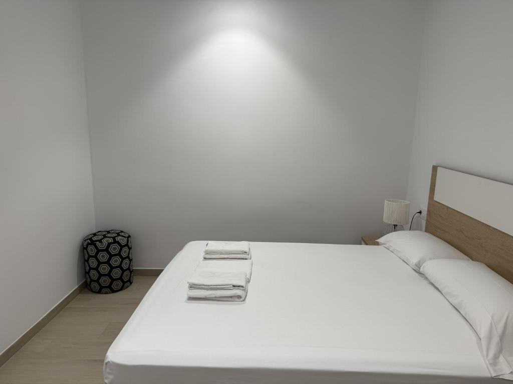 Roses Central Living - 5