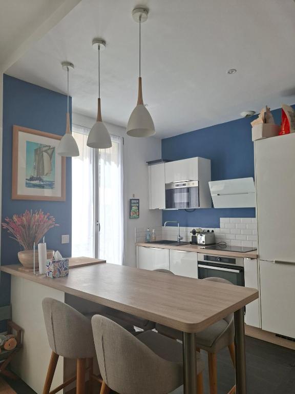 Large Parisian apartment - 2