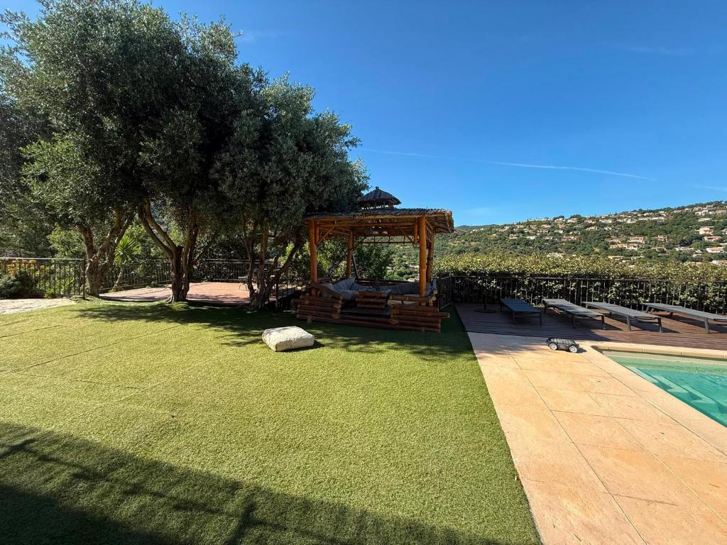 La Santa del sol - 3