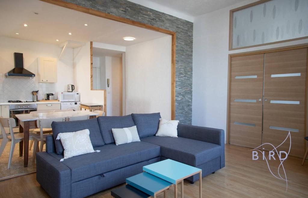 Beautiful apartment Place Nationale in Antibes old town - 4