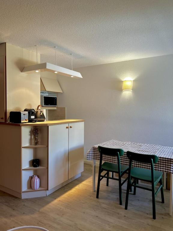 Cocon rénové à Trouville-sur-Mer avec balcon - 4