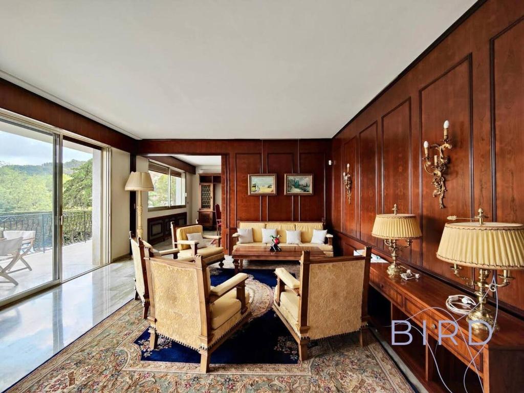 Magnificent residence with swimming pool and garden in Mougins - 4