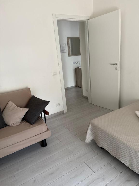 Apartment Alex vicino alla stazione Porta Nuova gratuito parcheggio - 5