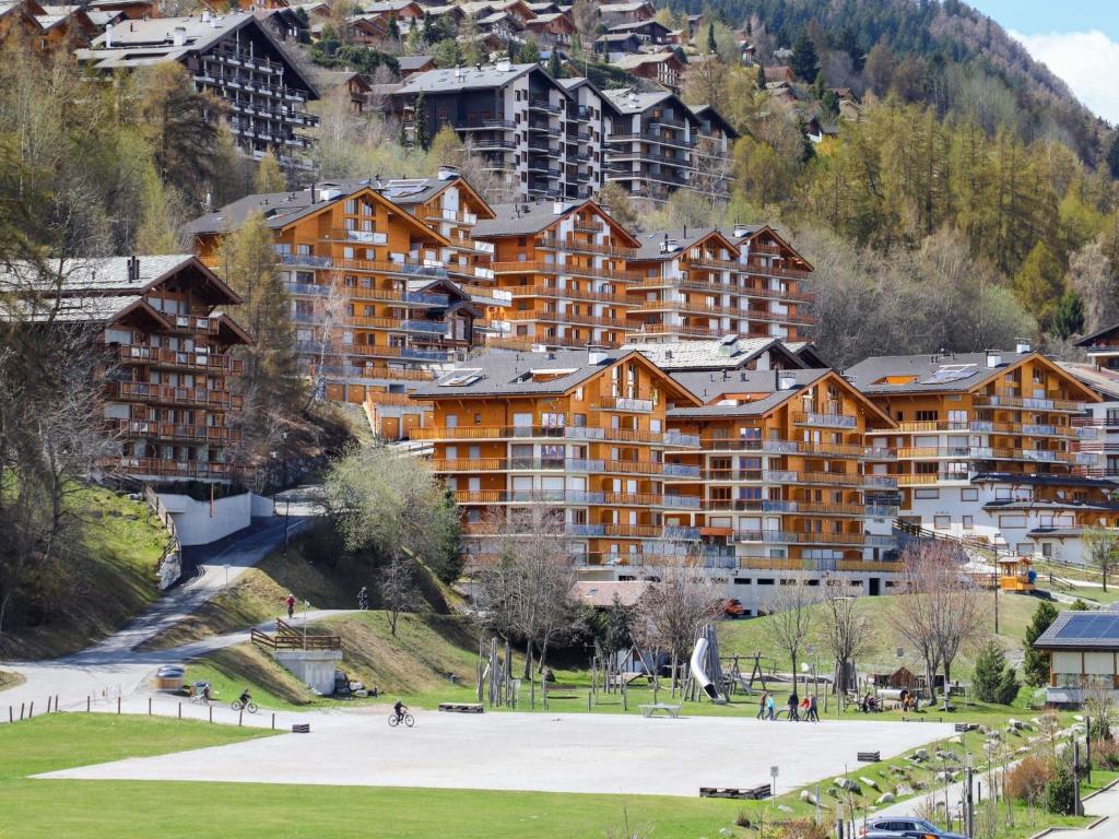 Apartment Domaine des Reines B1 by Interhome - 1