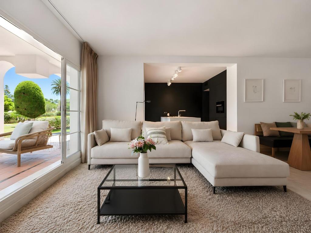 Beachside Apartment San-Pedro - 4