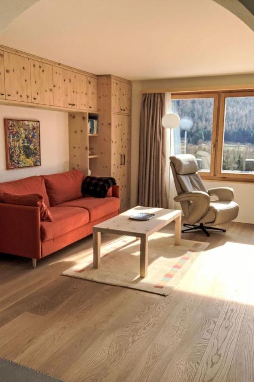 Apartment Panorama - Chesa Roseg ÖV inklusive by Interhome - 4
