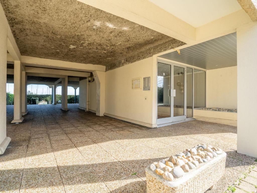Apartment Les Pieds dans l'eau-2 by Interhome - 5