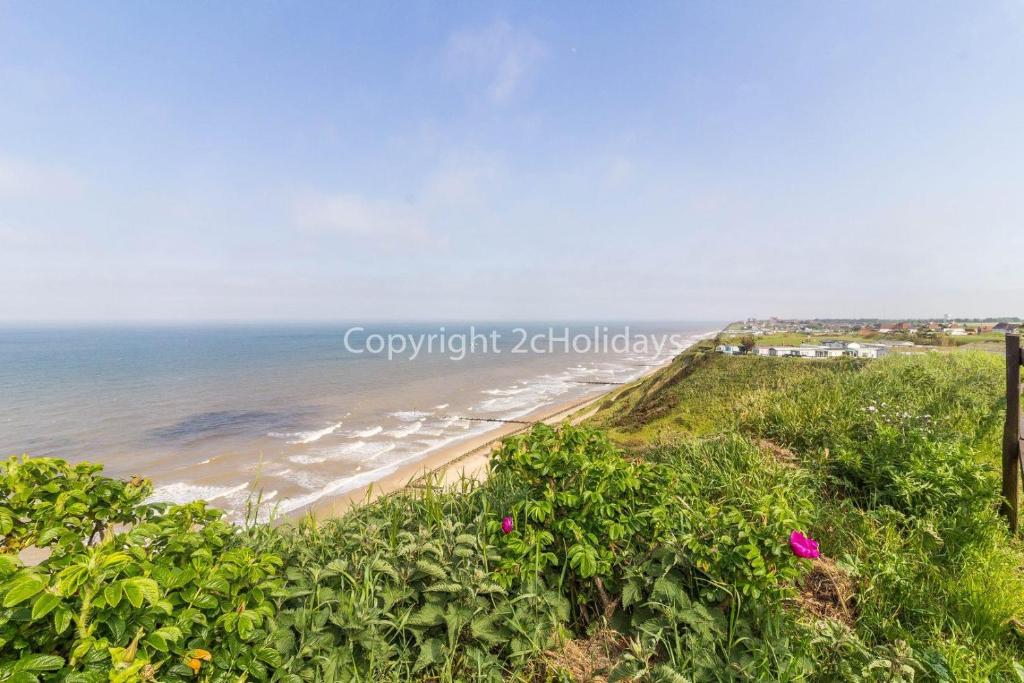 Rainbow's End Chalet, Bacton photo 6