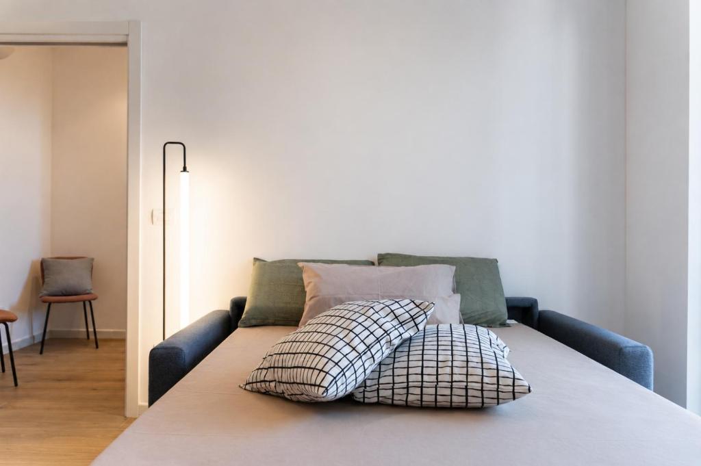 Maison Caterina - Elegant Stay Near Bari Centrale - 5