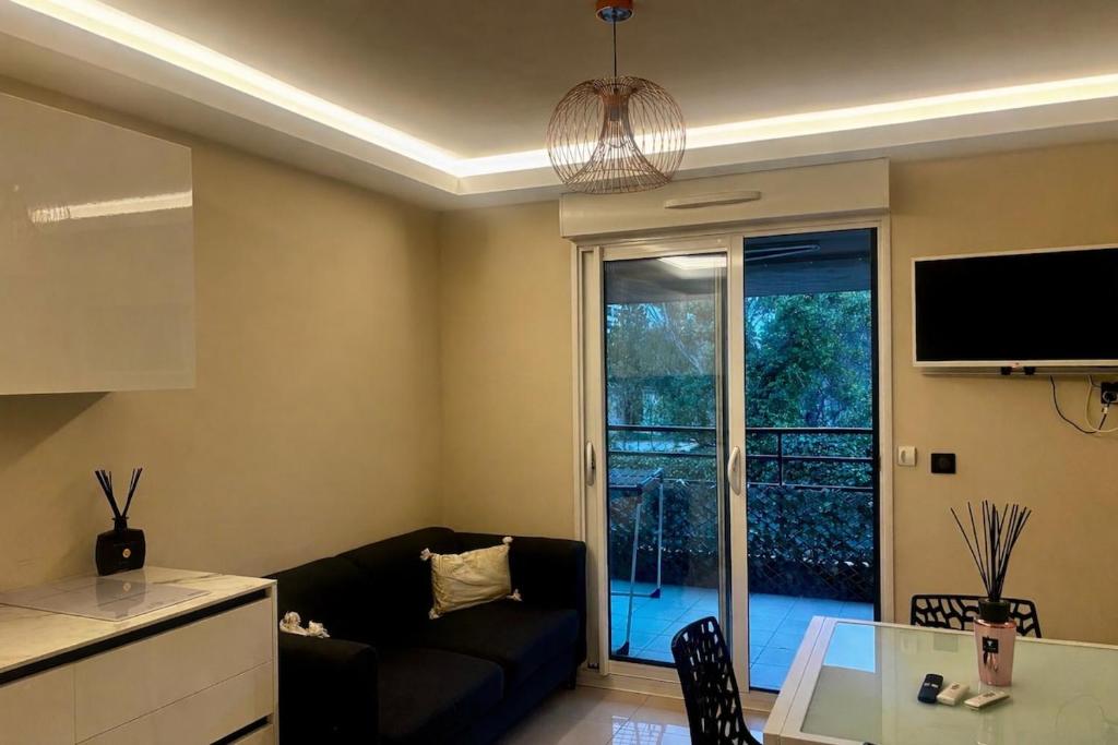 Beautiful apartment with pool in Cannes - 1