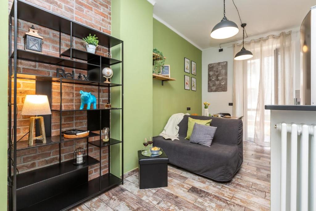Gwenda Home - 2