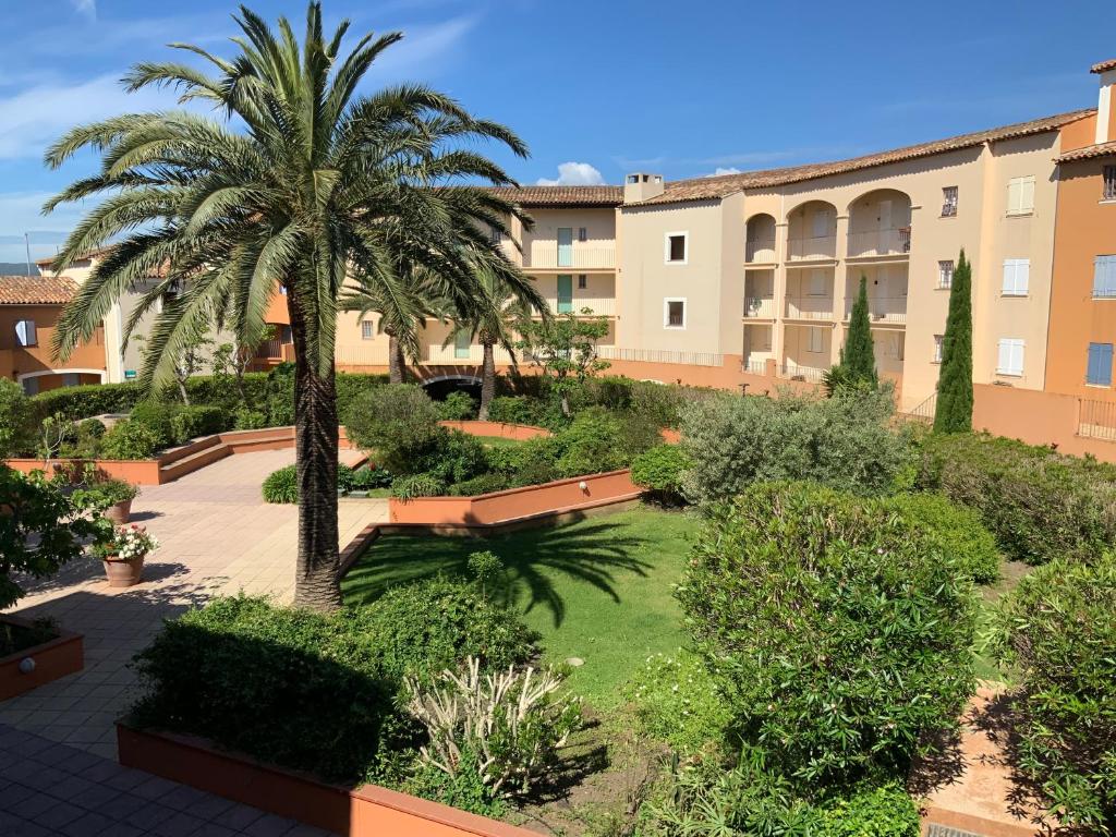 Port cogolin dans golfe de saint tropez - 3