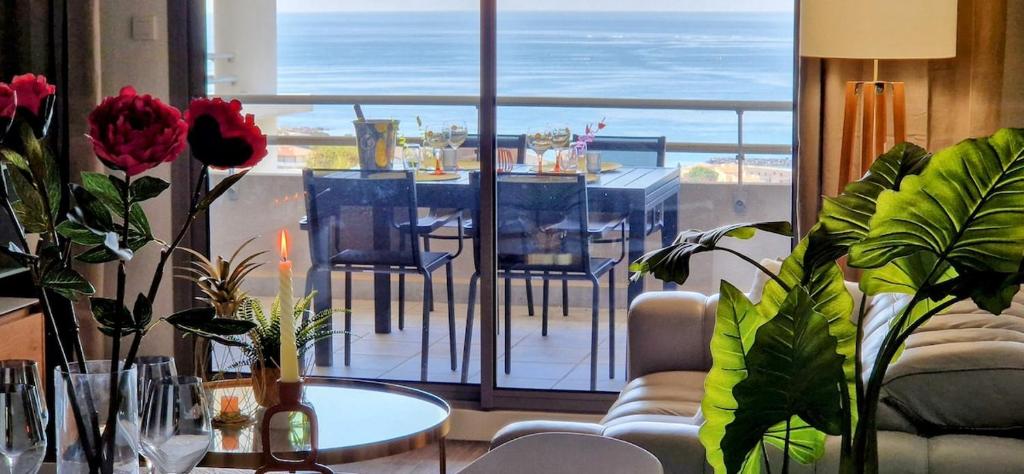 LE DOMAINE DU GOLFE, Vue Exceptionnelle, Standing, 2 parkings, Climatisation, Piscine, Tennis - 2