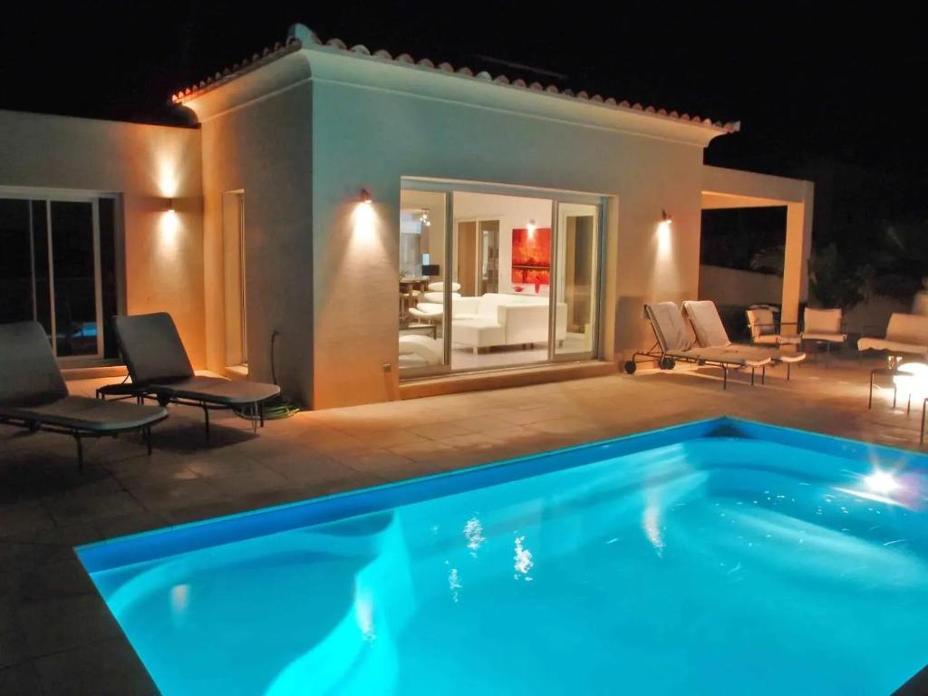 Charmante villa avec piscine privée à Calvi, 132 m² - 1