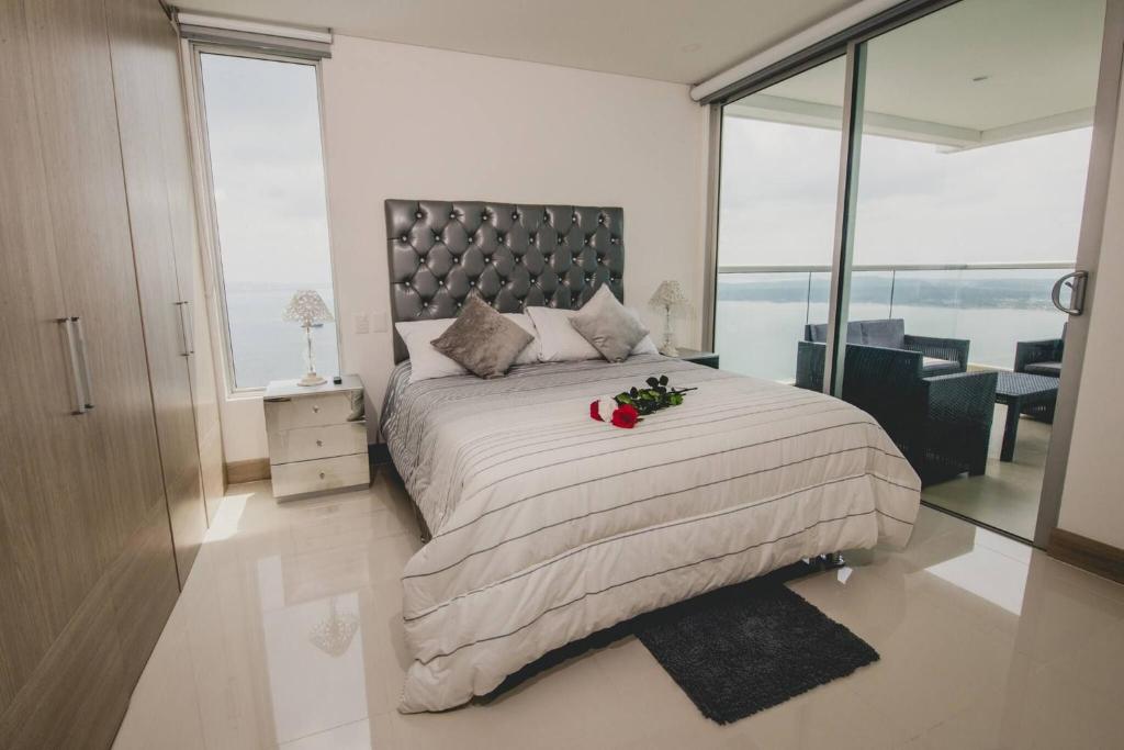 3 Bedroom Sunset penthouse private jacuzzi - 2