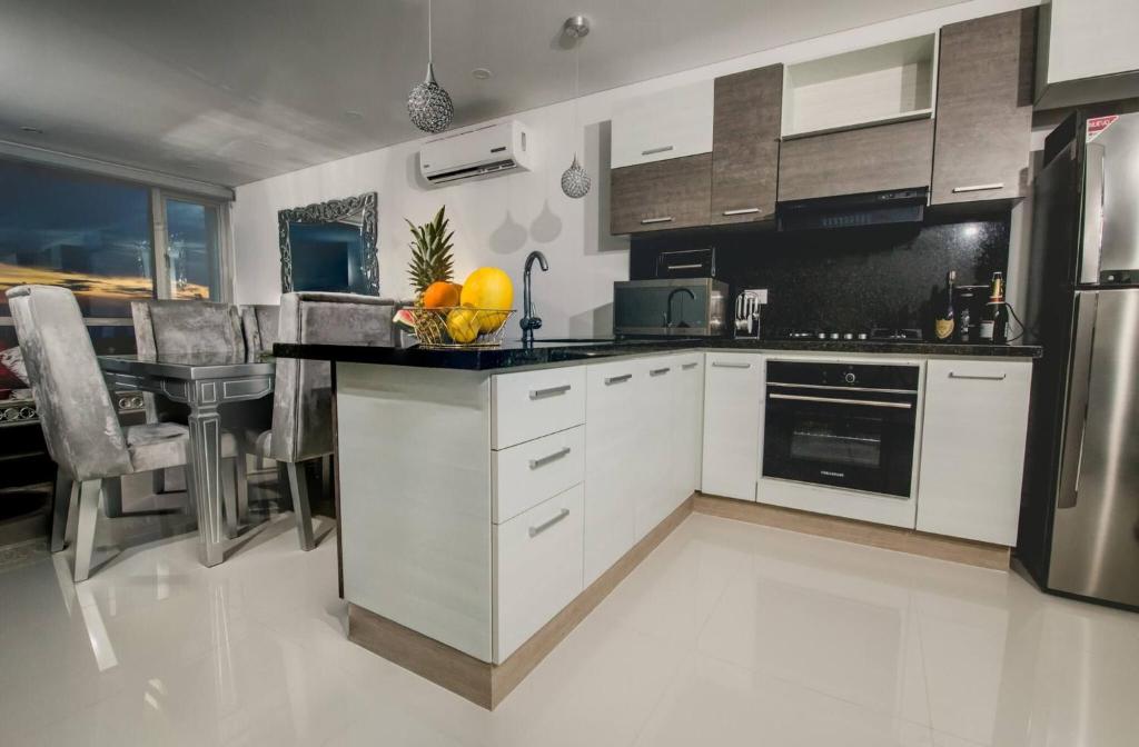 3 Bedroom Sunset penthouse private jacuzzi - 5