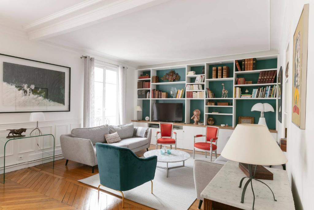 The Refined Parisian - 2