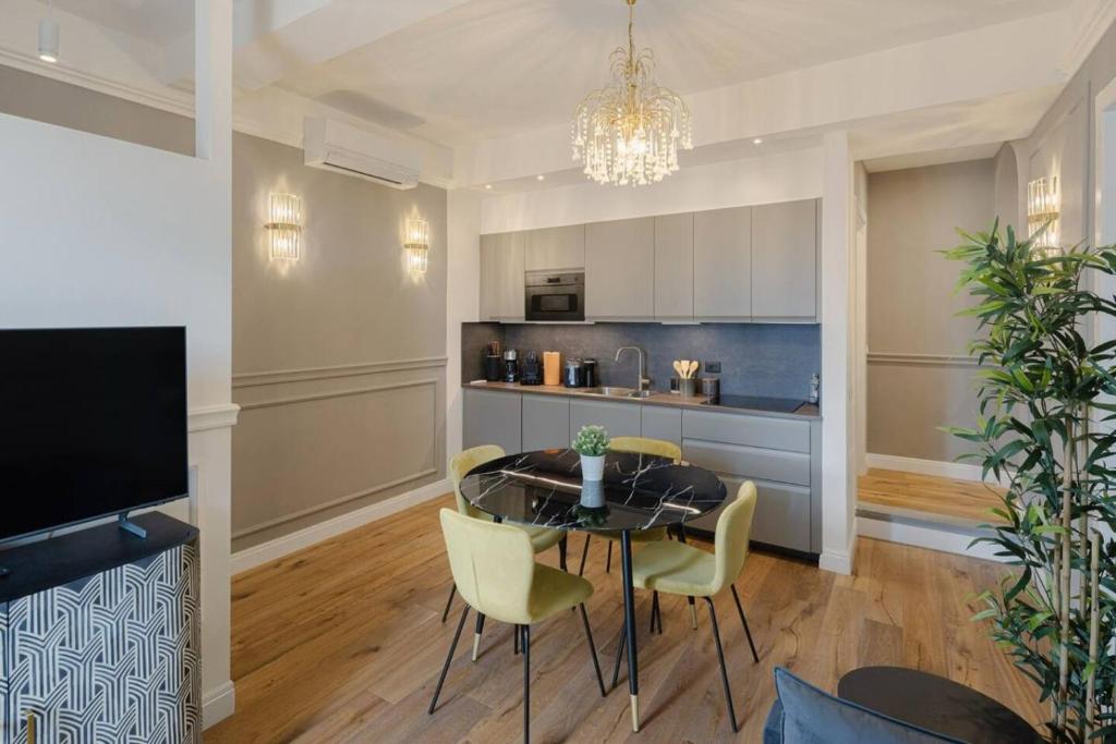 Elegant and bright apartment Laura I - 2