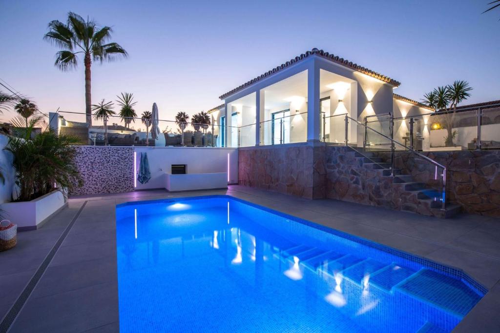 Villa Las Farolas - Luxury Villa El Faro - 3
