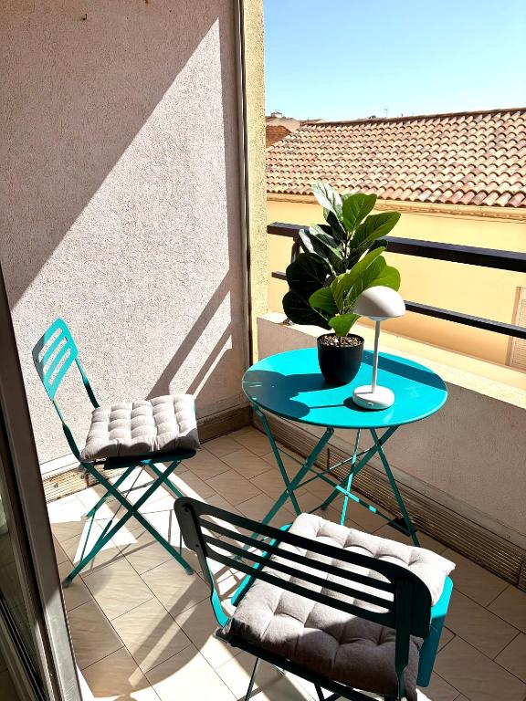 Studio avec balcon 100m de la mer et du port - 1