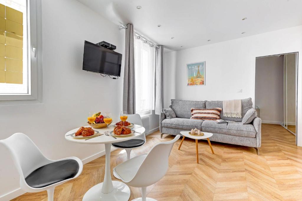 BnBNova - 1BR - Eiffel Tower & Champ de Mars - 1