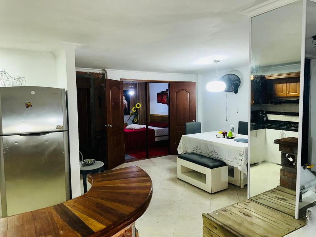 Casa Ander Jacuzzi Suite - 1