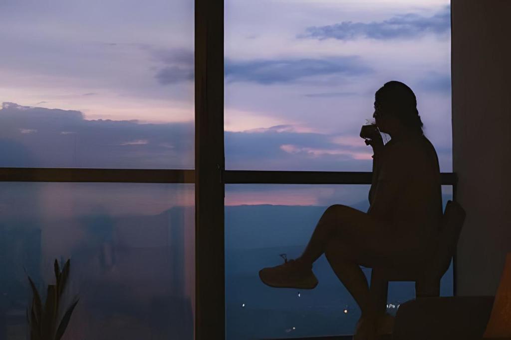 Moderno y con Lindas Vistas - Estrato 6 - 3