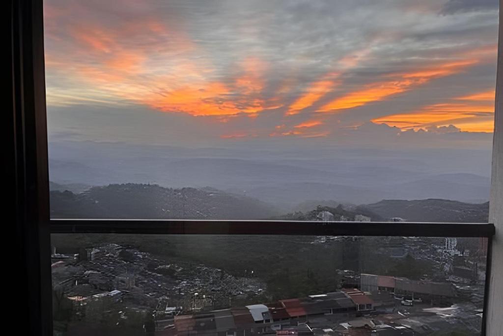 Moderno y con Lindas Vistas - Estrato 6 - 5