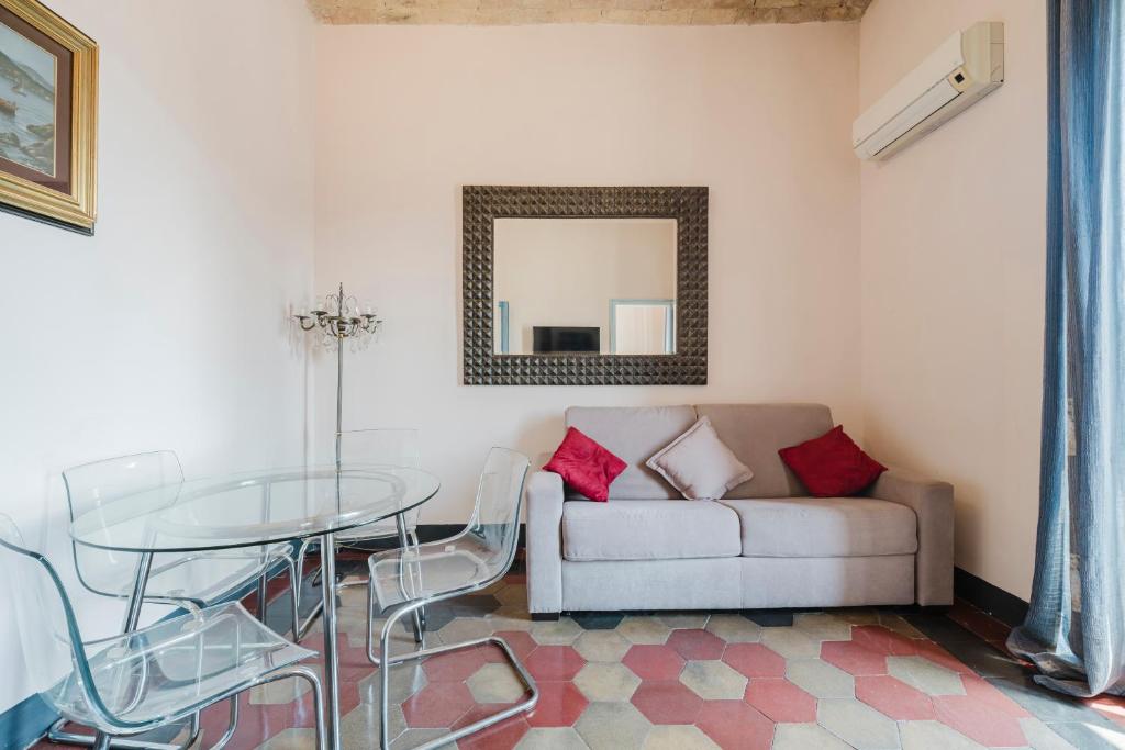 New - Penthouse with Private Terrace - 3