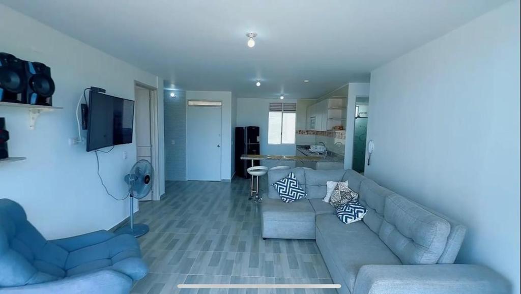 Apartamento para 11 Huéspedes Piscina y parqueo - 5