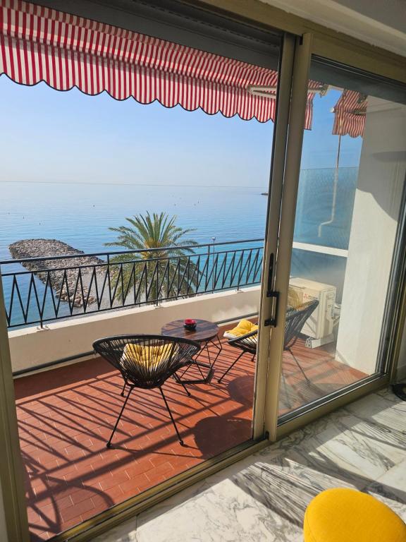 Waterfront accommodation in Roquebrune-Cap-Martin - 4