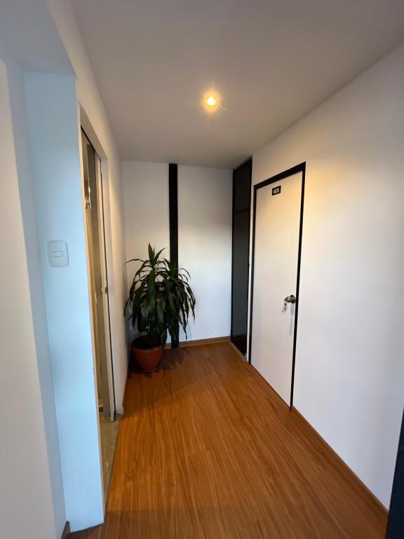 IB3 House - 5