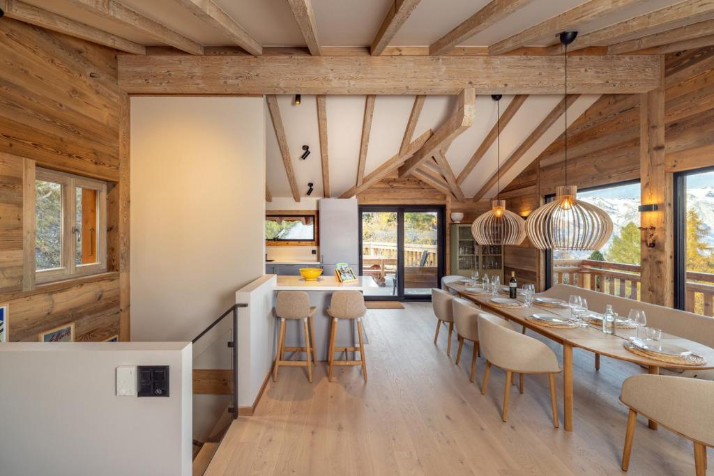 Chalet Montâme - Modern luxury in the Swiss Alps - 4