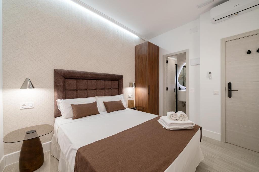 Rosales Suites - 1