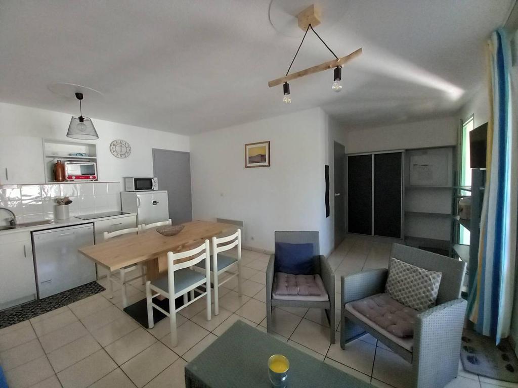 Appartement lumineux avec parking - 6 pers. - FR-1-878-79 - 5