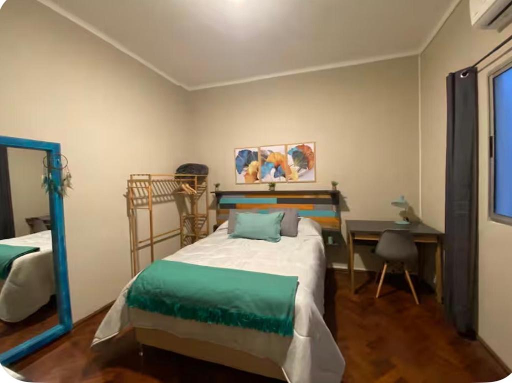Turquoise, 2 bedroom garage, great location - 2