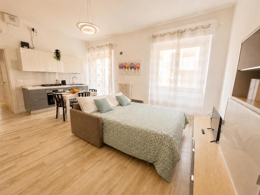 Centralissimo sul mare - 2 camere e 2 bagni - 6 posti letto - 4